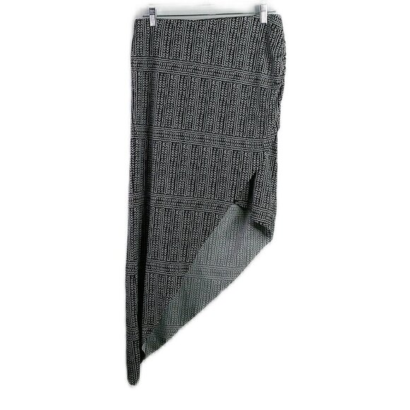 BCBGeneration - Black White Tribal Patterned Skirt - M - Picture 1 of 5